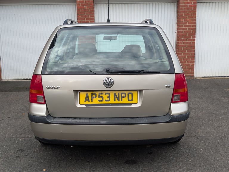 Volkswagen, GOLF, Estate, 2004, Other, 1595 (cc), 5 doors