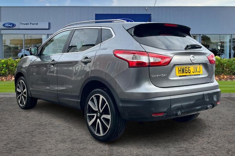 2016 Nissan Qashqai 1.2 DiG-T Tekna [Non-Panoramic] 5dr HATCHBACK PETROL Manual