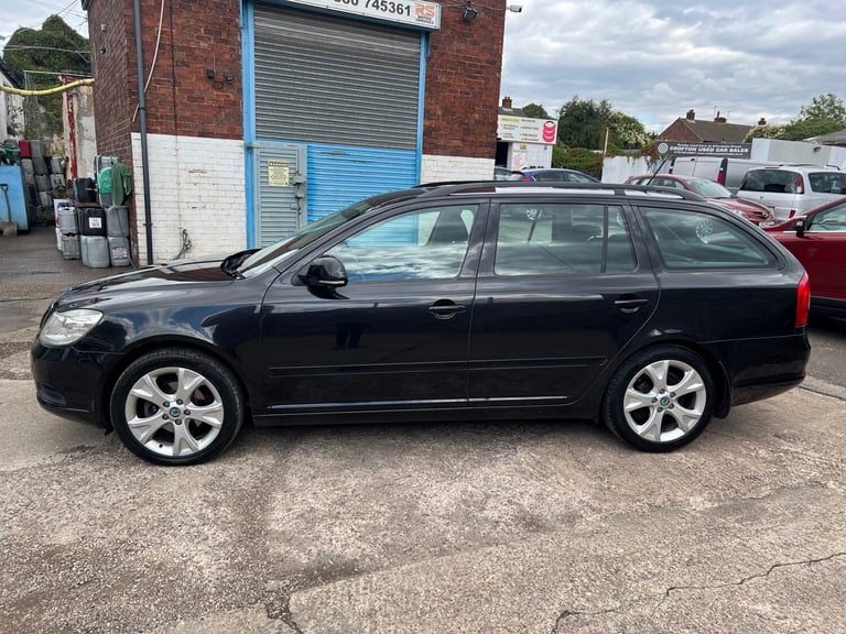 2011 Skoda Octavia 1.6 SE 5dr ESTATE Petrol Manual