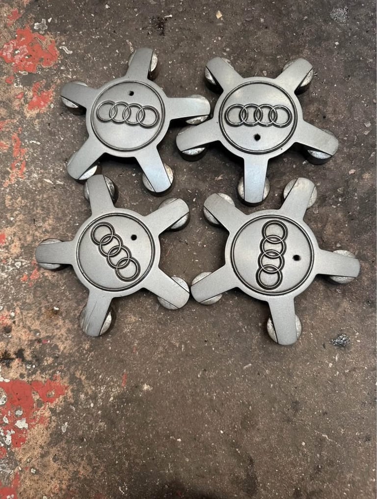 Set of 4 Audi Wheel Centre Caps