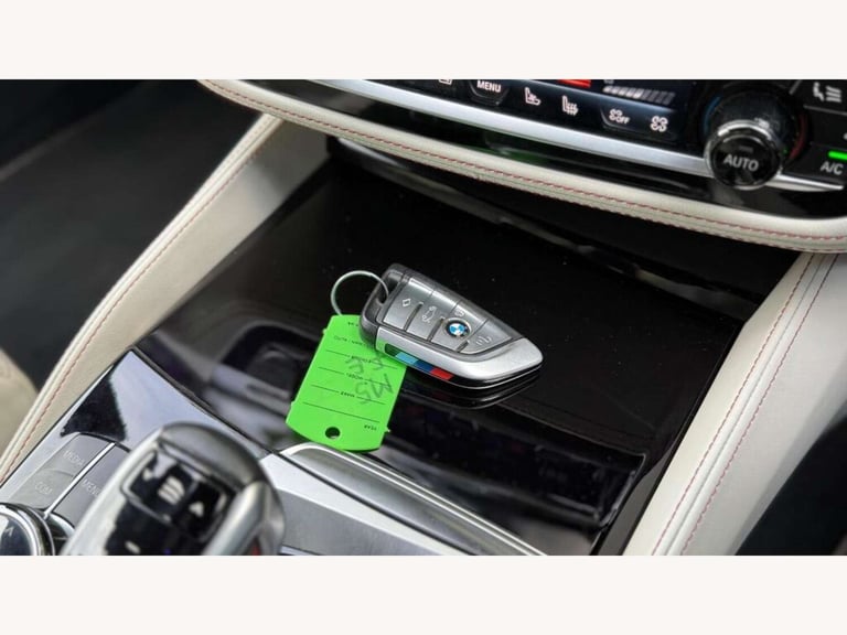 2019 BMW 5 Series 4.4 M5 Auto 4WD 4dr Saloon Petrol Automatic
