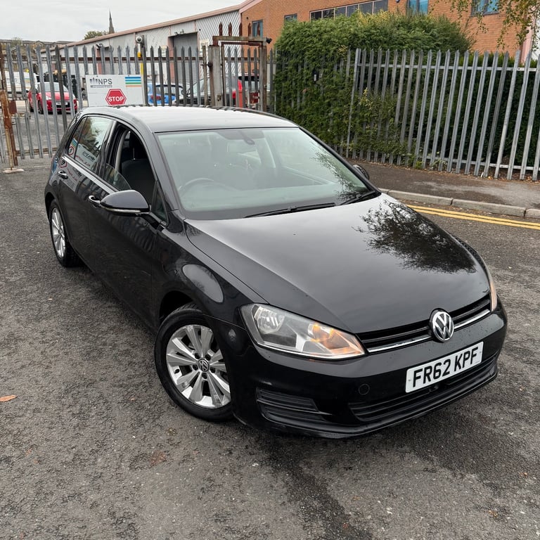 Volkswagen GOLF 2.0 TDI 2013 DSG AUTOMATIC Semi-Auto , 5 door HPI CLEAR X2 KEYS FSH