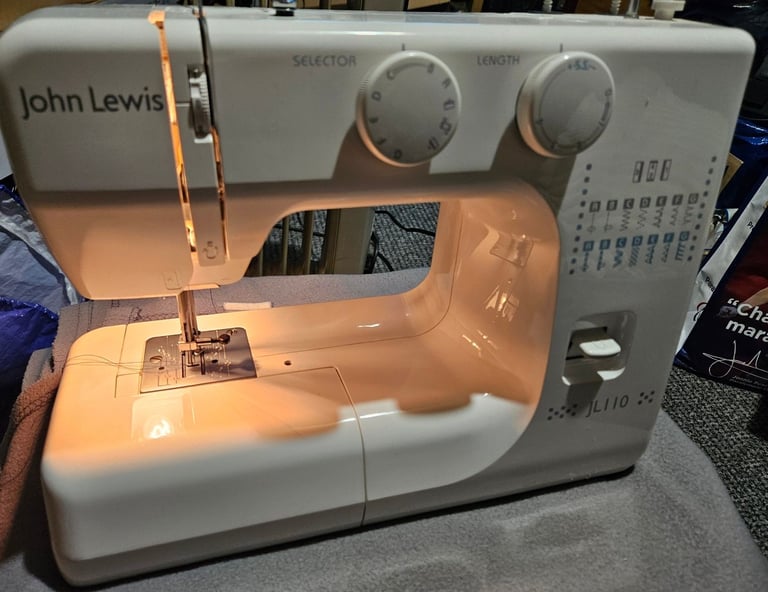 Sewing machine 