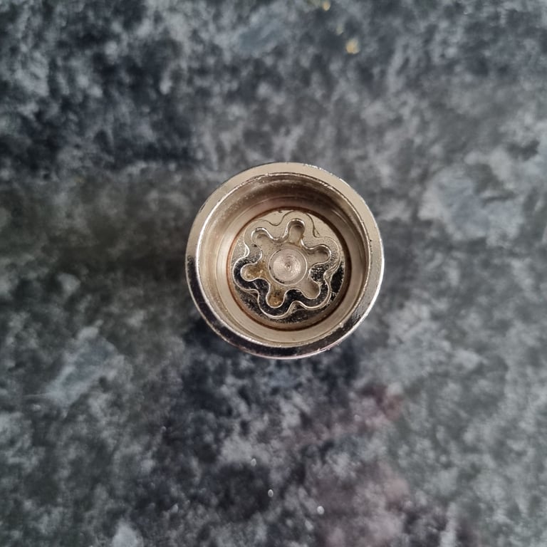 Skoda yeti new locking nut.