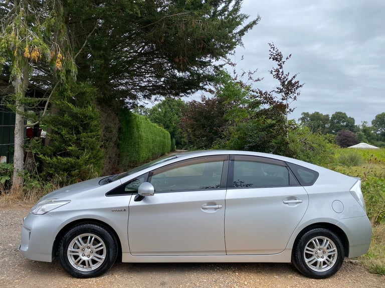 2015 Toyota Prius PRIUS T SPIRIT VVT-I CVT Hybrid