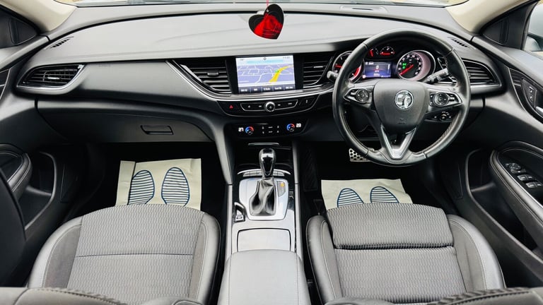 2017 Vauxhall Insignia SRI NAV 5-Door Diesel
