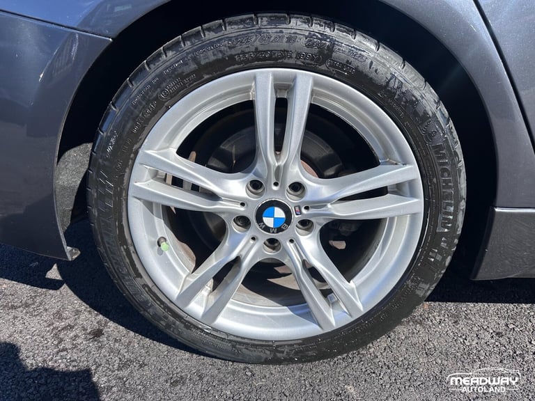 2017 BMW 3 Series 2.0 330e 7.6kWh M Sport Auto Euro 6 (s/s) 4dr SALOON Petrol/Electric Hybrid Aut...