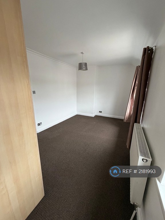 3 bedroom house in Barking, Barking, RM9 (3 bed) (#2181993)