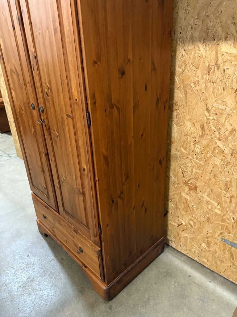 Ducal Pine Double Wardrobe With Drawers