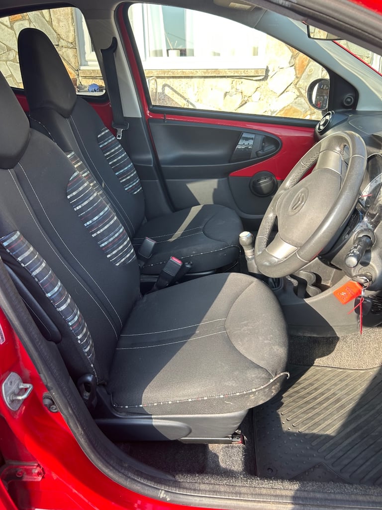 Citroen, C1, Hatchback, 2013, Manual, 998 (cc), 5 doors