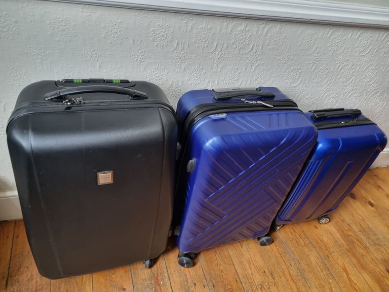 Suitcases (2 x medium, 1 x small)