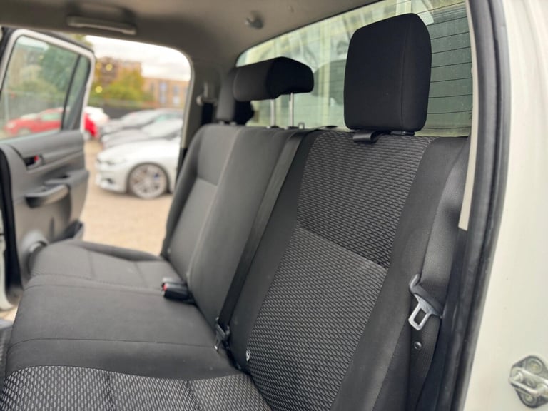 2019 Toyota Hilux Active D/Cab Pick Up 2.4 D-4D PICK UP DIESEL Manual
