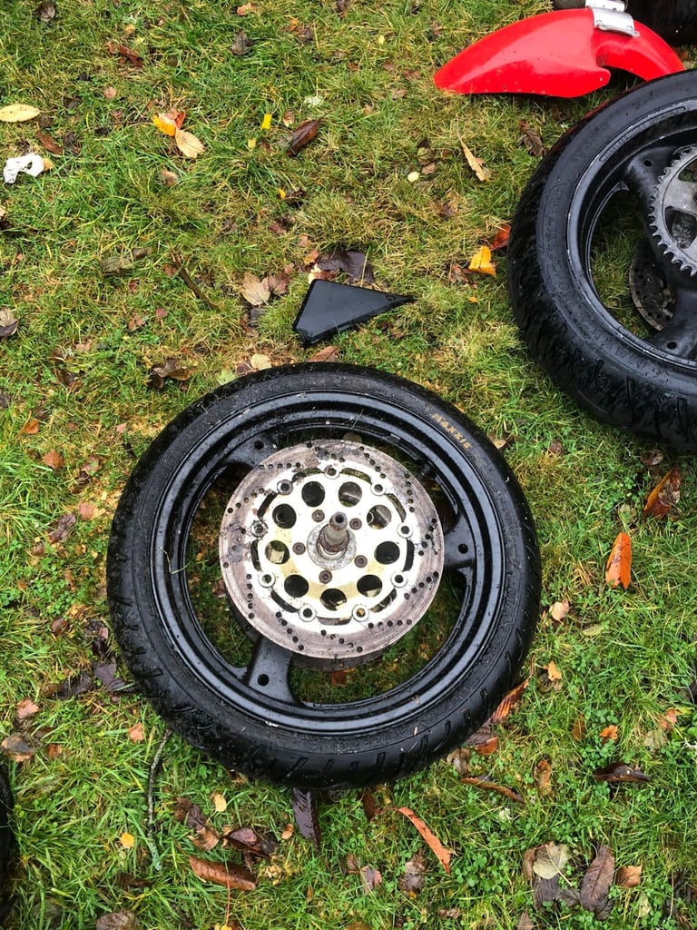 Yamaha R6 bits - FREE