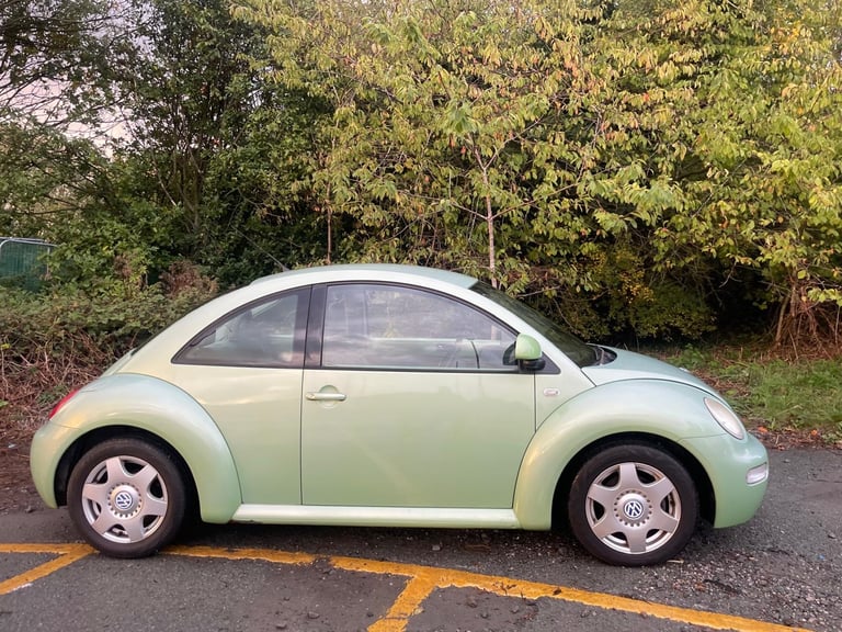 VW BEETLE 2.0 PETROL 2000 X REG 3 DOOR 1 OWNER GENUINE 70223 MOT MARCH 14TH 2026 SERVICE HISTORY