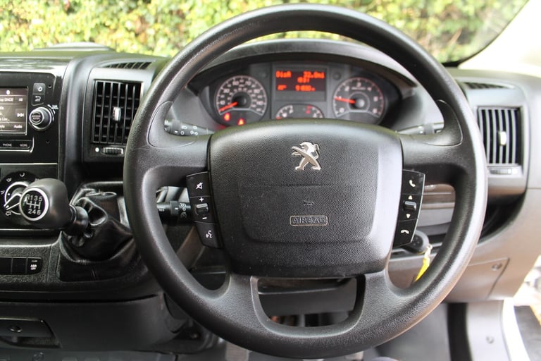 2021 Peugeot Boxer 2.2 BlueHDi H2 Professional Van 140ps PANEL VAN Diesel Manual
