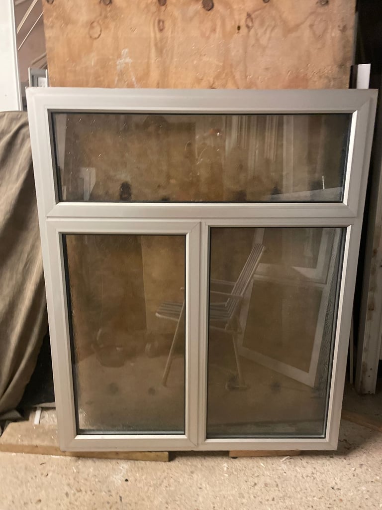 H 121.5 x W 98.5 cm - BEAUTIFUL GREY ALUMINIUM DOUBLE GLAZED WINDOW - OBSCURE GLASS (REF: SJ370)