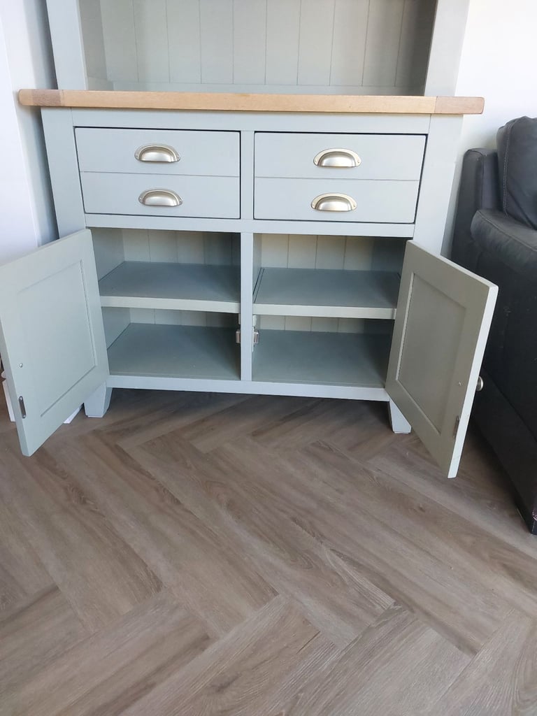 Solid wood dressers