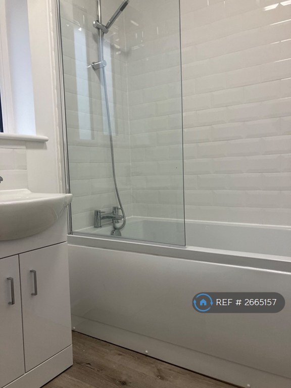 3 bedroom house in Stafford Road, Southport, PR8 (3 bed) (#2665157)