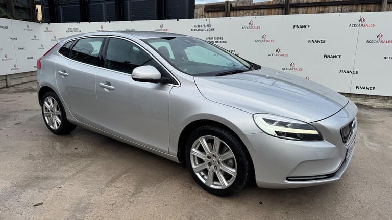 2016 Volvo V40 D3 [4 Cyl 150] Inscription 5dr Geartronic HATCHBACK DIESEL Automatic