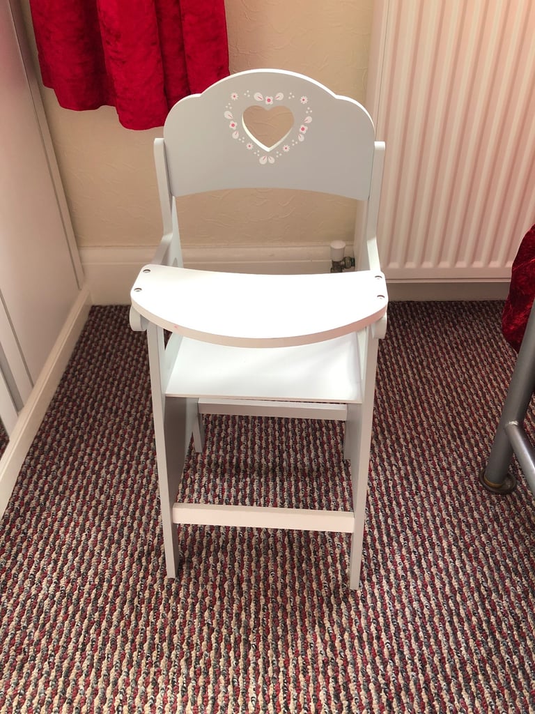 Toy highchair and bunkbed