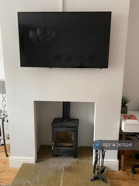 2 bedroom house in Hallgarth Street, Durham, DH1 (2 bed) (#2670241)