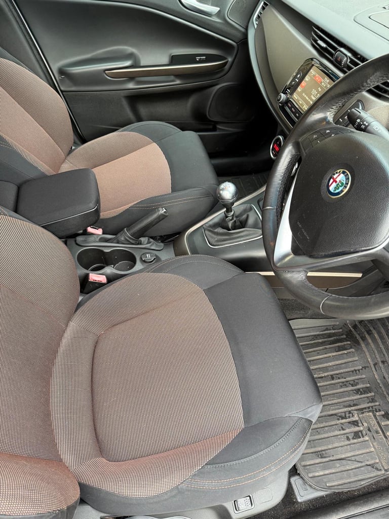 Alfa Romeo, GIULIETTA, Hatchback, 2015, Manual, 1956 (cc), 5 doors