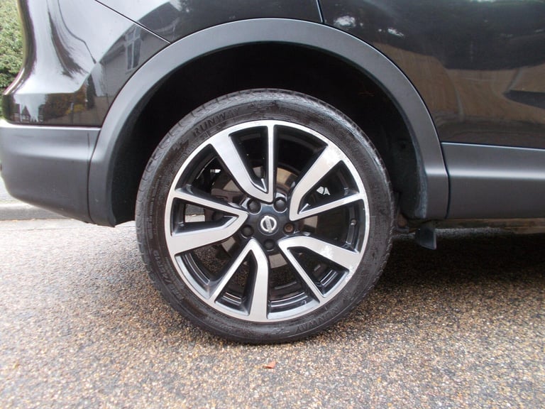 2017 Nissan Qashqai 1.5 dCi Tekna 2WD Euro 6 (s/s) 5dr HATCHBACK Diesel Manual