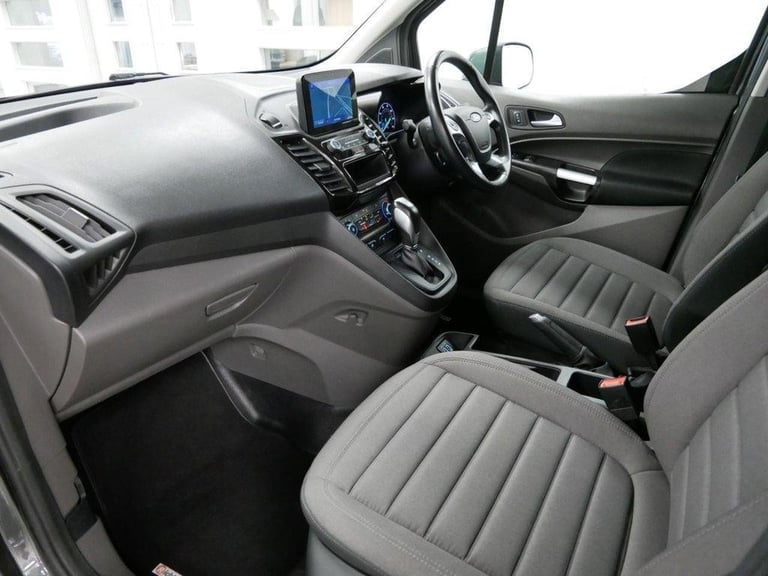 68 TRANSIT CONNECT 1.5 EBL 120 BHP L1 LIMITED NAV AUTOMATIC ( NO VAT ! )