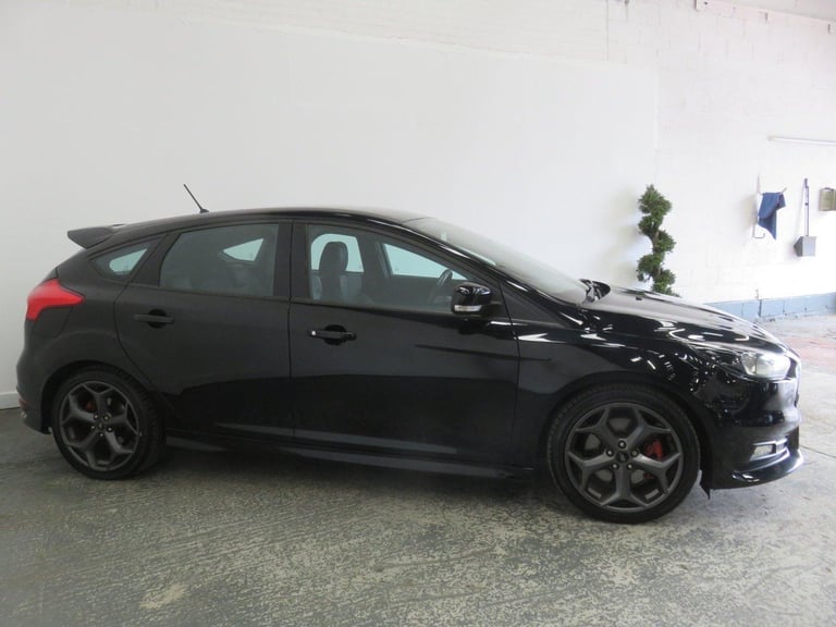 FORD FOCUS 2.0 TDCi ST-2 Euro 6 (s/s) 5dr 2017