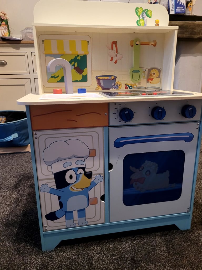 image for Wooden bluey kitchen