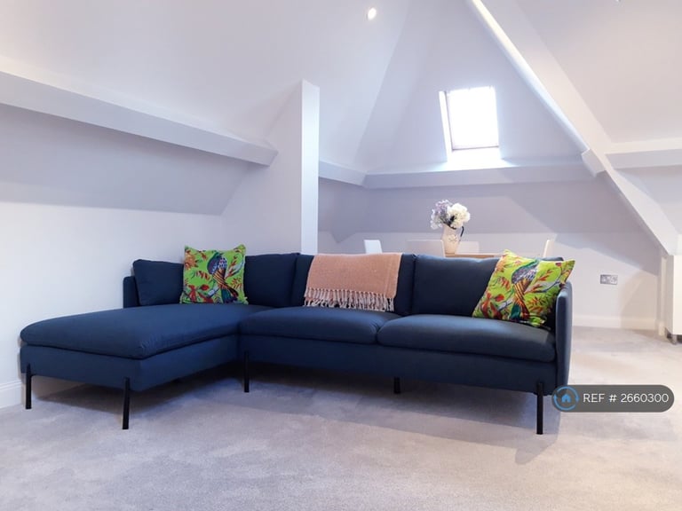 2 bedroom flat in Park Road, Moseley, Birmingham, B13 (2 bed) (#2660300)