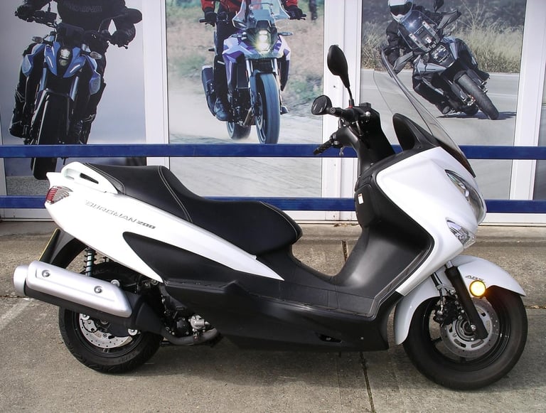 2020 Suzuki Burgman 200 in mint condition. 8400 miles with full history.