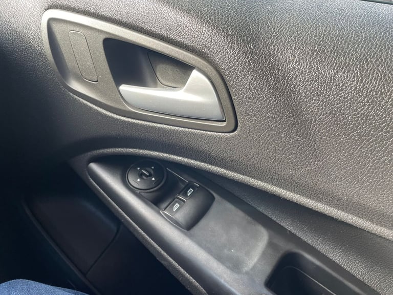 2014 Ford Transit Connect 1.6 TDCi 115ps Limited Van PANEL VAN DIESEL Manual