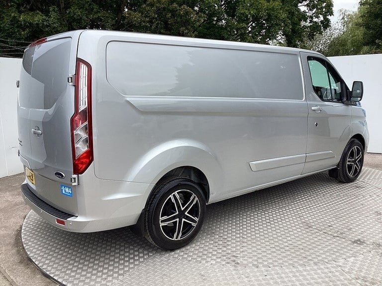 2021 Ford Transit Custom 300 EcoBlue Limited LWB L/R A/C Euro 6 **NO VAT** LWB Panel Van Diesel M...