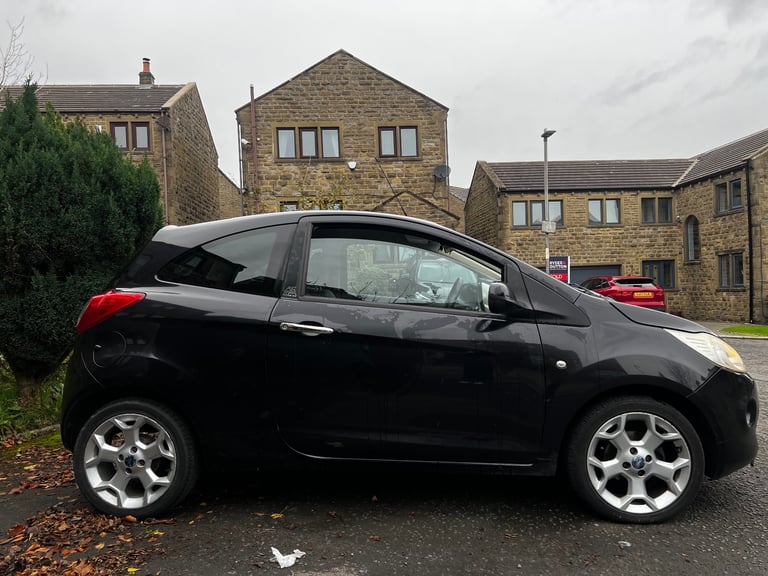 Ford, KA, Hatchback, 2011, Manual, 1242 (cc),3 doors - Image 3