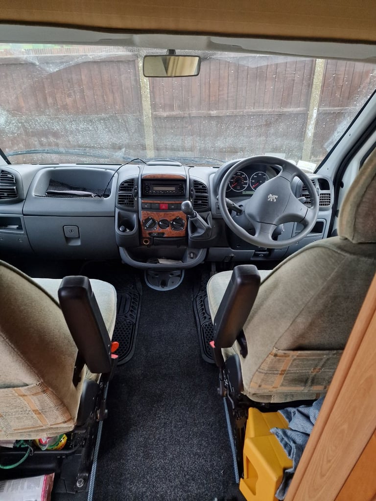 Peugeot, BOXER 330 LX MWB HDI, 2006, 2178 (cc)