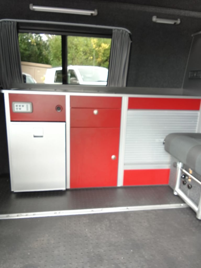 Volkswagen TRANSPORTER T30 H-LN TDI. HIGH TOP CAMPERVAN 