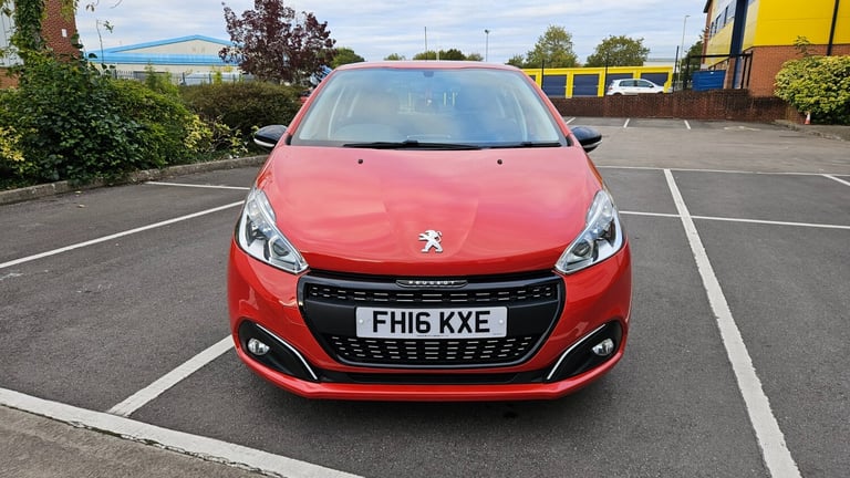 2016 Peugeot 208 1.2 PureTech XS-White 5dr HATCHBACK Petrol Manual