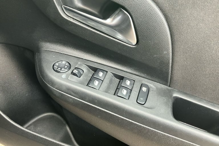  Vauxhall Corsa 1.2 Turbo Ultimate Hatchback 5dr Petrol Auto Euro 6 s/s 130 Ps