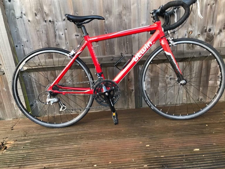B’Twin racing bicycle Triban3 good condition 