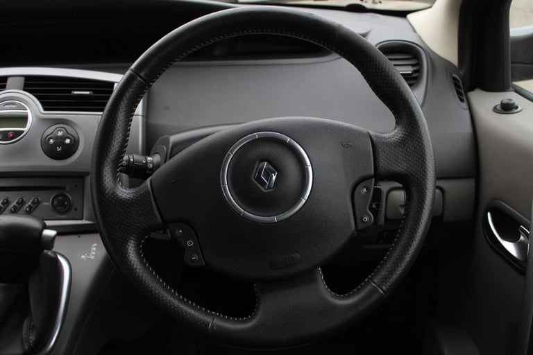 2007 Renault Scenic 2.0 VVT Dynamique S 5dr Auto MPV PETROL Automatic
