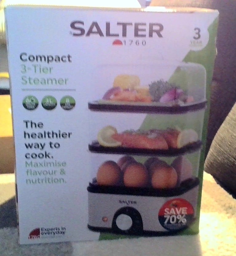 STEAMER, GREY BAG CROCHET KIT AND 3 SMALL PORTABLE RADIOS