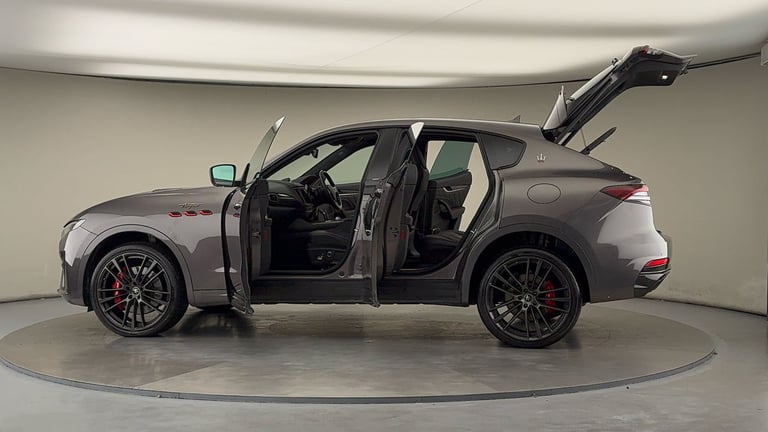 2021 Maserati Levante 3.8 V8 Trofeo SUV 5dr Petrol ZF 4WD Euro 6 (s/s) (580 ps) SUV Petrol Automatic