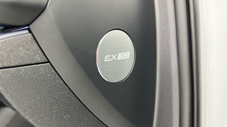 2025 Volvo EX30 Plus, Single Motor Extended Range, Electric Estate Electric Automatic