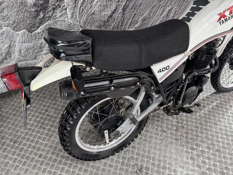 YAMAHA XT400 XT 400 1984