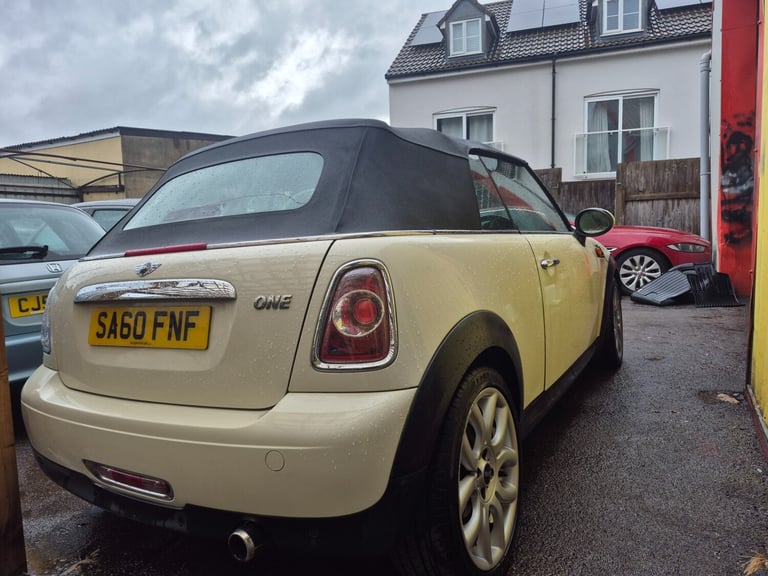 2010 MINI Convertible 1.6 One 2dr CONVERTIBLE Petrol Manual