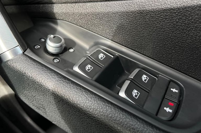 2022 Audi Q2 1.5 TFSI CoD 35 S line SUV 5dr [AUTO] POWER TAILGATE, SONOS AUDIO SYSTEM, D SUV Petr...