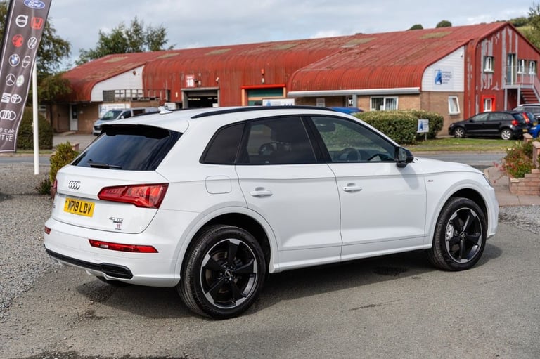 2019 Audi Q5 2.0 TDI 40 Black Edition SUV 5dr Diesel S Tronic quattro Euro 6 (s/s) (190 ESTATE Di...