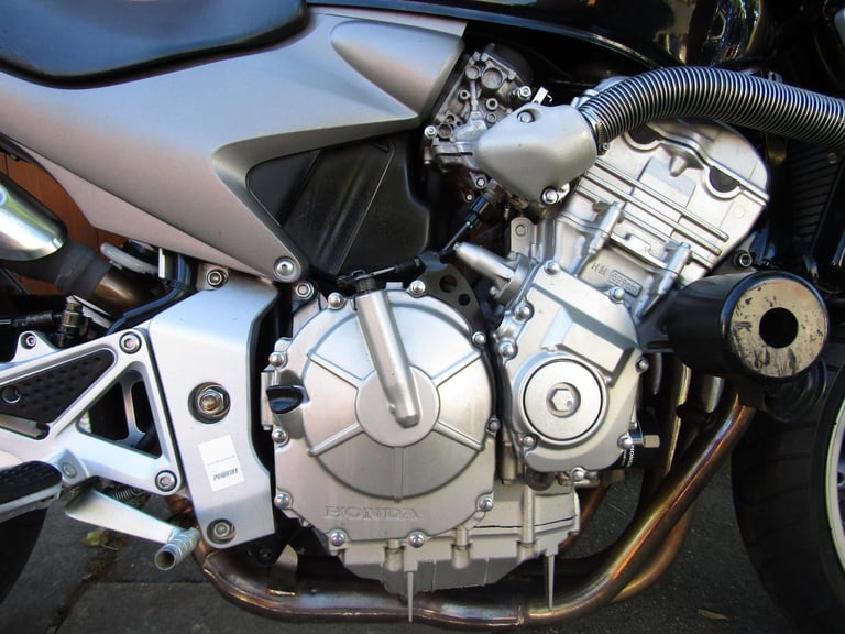 HONDA CB600 F HORNET * WOW * ONLY 3740* 2 FORMER KEEPERS*2007*ULEZ FRIENDLY 