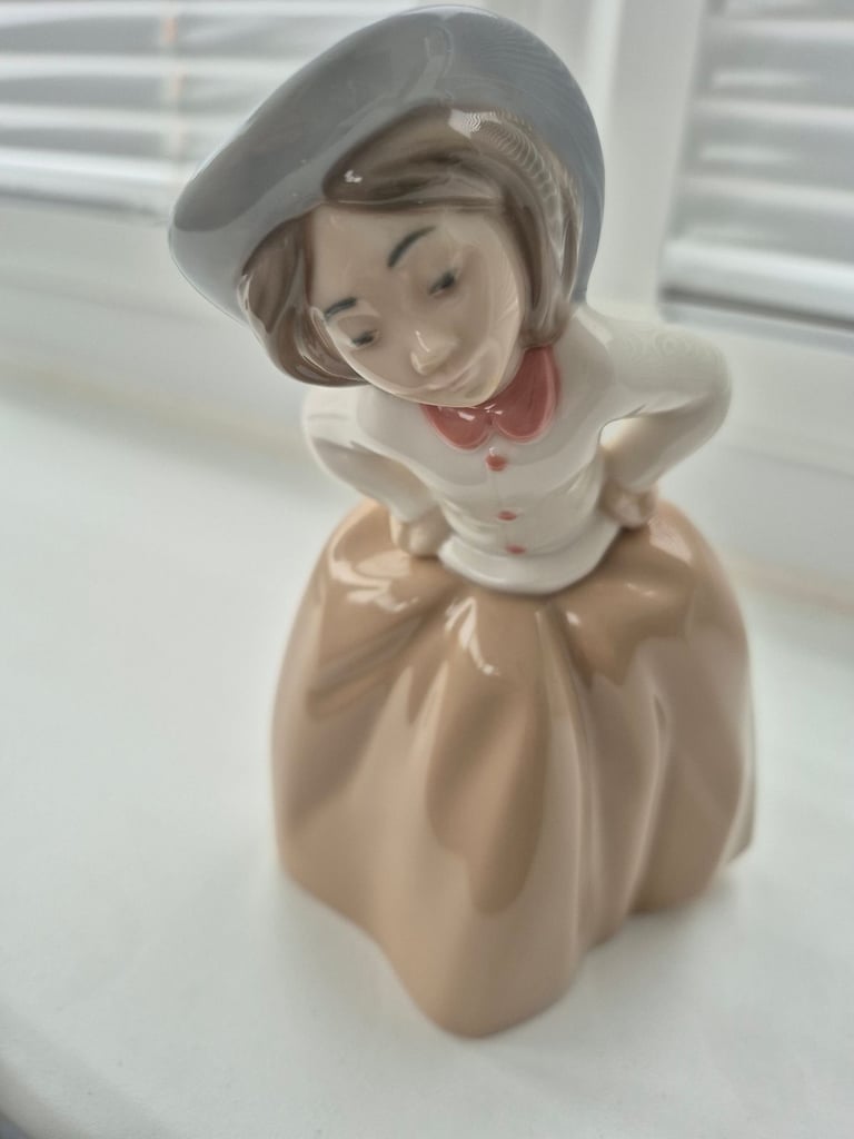 image for Nao by Lladro Figurine (Number 1289)